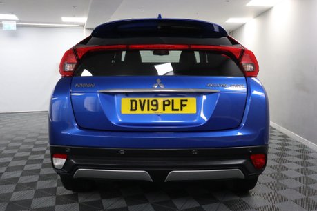Mitsubishi Eclipse Cross 4 8
