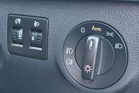 Volkswagen Caddy C20 150ps Tdi Highline DSG Panel Van - Tailgate / Sat Nav / Heated Seats 29