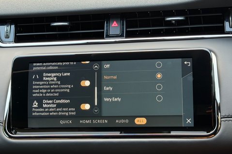 Land Rover Range Rover Evoque R-DYNAMIC HSE MHEV -TRIPLE BLACK - PAN ROOF - ONE OWNER -MERIDIAN -VATQ 53