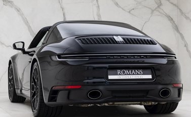 Porsche 911 (992) Targa 4 GTS 4