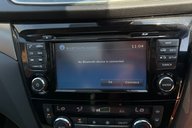 Nissan Qashqai TEKNA DIG-T.. 6 SERVICES.. GLASS ROOF.BOSE.CRUISE CONTROL  25
