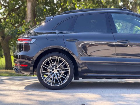 Porsche Macan 3.0 Macan S Semi-Auto 4WD 5dr 39