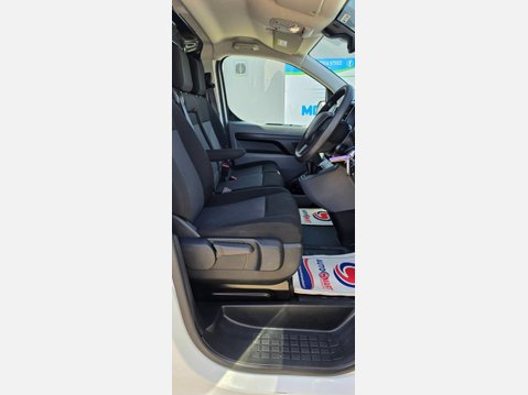 Peugeot Expert POFESSIONAL PREMIUM 1000 L2 H1 1.5 HDI 100ps EU6 6