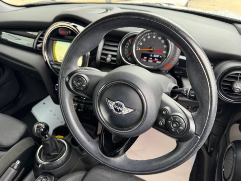 Mini Hatch 1.5 Cooper Euro 6 (s/s) 3dr 2