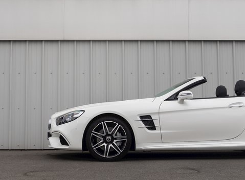 Mercedes-Benz SL Class SL500 Grand Edition 28