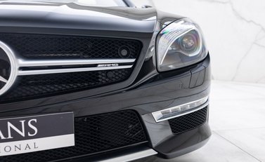 Mercedes-Benz SL Class SL63 AMG 43