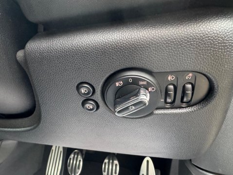 Mini Hatch 1.5 Cooper Sport Hatchback 3dr Petrol Manual Euro 6 (s/s) (136 ps) 24