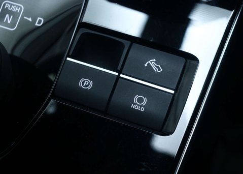 Toyota BZ4X 71.4kWh Motion SUV 5dr Electric Auto (11kW OBC) (204 ps) 32