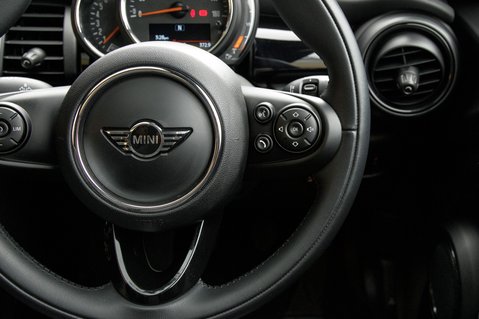Mini Hatch COOPER S 21