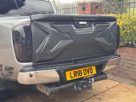 Nissan Navara 2.3 Navara Tekna dCi 4WD 5dr 14