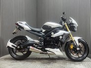 Triumph Street Triple 2014 27K NEW MOT SERVICED SCORPION EXHAUST NAKED 675CC TRIPLE 1