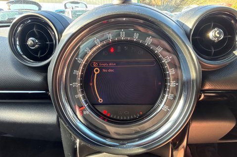 Mini Countryman COOPER S ALL4.. 7 MAIN DEALER SERVICES.. CHILLI 2 & MEDIA PACK.. 1 PREVIOUS 9