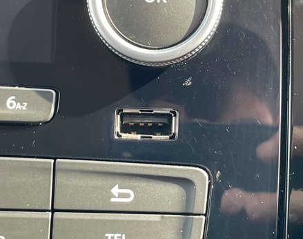 Renault Clio 1.1 Clio Play 5dr 29