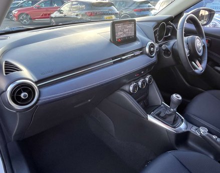 Mazda 2 1.5 Mazda2 Sport Nav MHEV 5dr 17