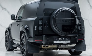 Land Rover Defender 90 D350 X-DYNAMIC HSE HARD TOP URBAN 10