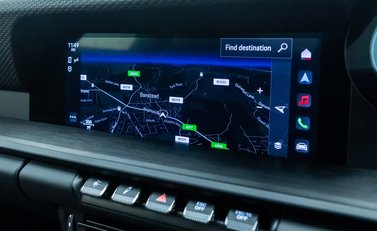 Porsche 911 GT3 TOURING (992) 19