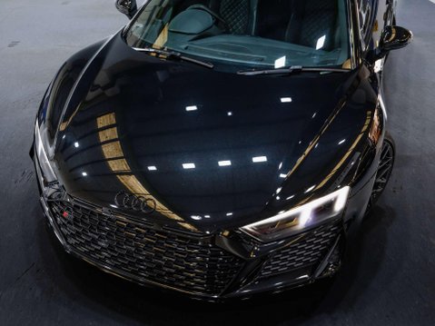 Audi R8 5.2 FSI V10 Spyder 2dr Petrol S Tronic quattro Euro 6 (s/s) (570 ps) 78