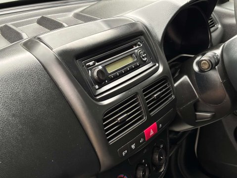 Vauxhall Combo 1.2 Combo 2000 CDTi 31