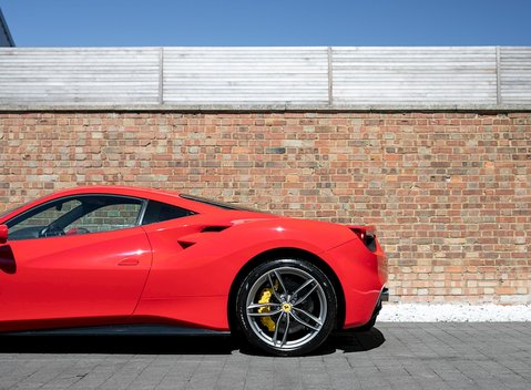 Ferrari 488 GTB 21