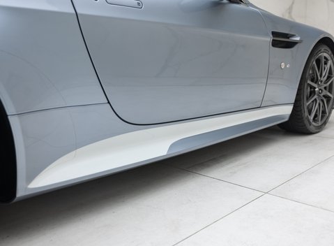 Aston Martin V12 Vantage S ROADSTER 56
