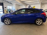 Ford Focus 2.0T EcoBoost ST-2 Euro 5 (s/s) 5dr 5
