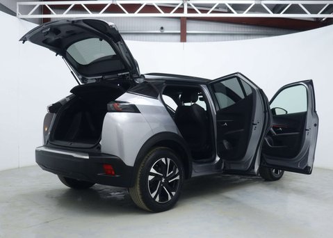 Peugeot 2008 50kWh GT SUV 5dr Electric Auto (7kW Charger) (136 ps) 52