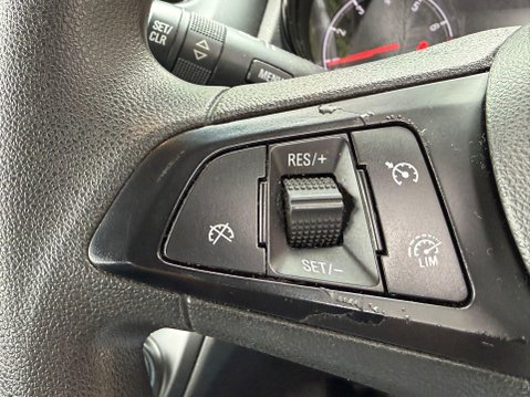 Vauxhall Viva 1.0i SE Euro 6 5dr (a/c) 8