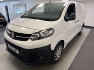 Vauxhall Vivaro 2.0 Vivaro 3100 Dynamic S/S 5