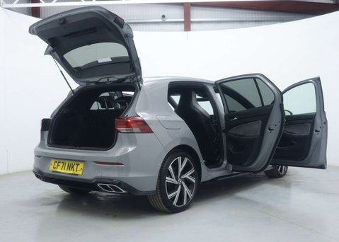 Volkswagen Golf 1.5 eTSI MHEV R-Line Hatchback 5dr Petrol Hybrid DSG Euro 6 (s/s) (150 ps) 63