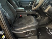 Land Rover Defender V8 49