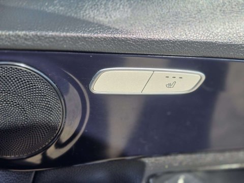 2016 Mercedes-Benz C-Class thumbnail 22