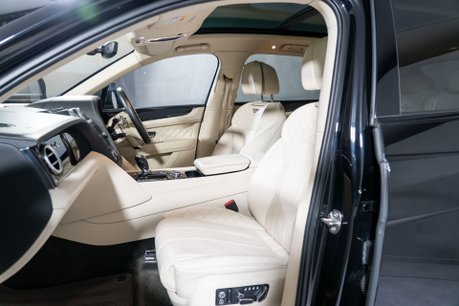 Bentley Bentayga W12. ALL TERRAIN SPEC. PANORAMIC ROOF. H, C & M SEATS. PRIVACY GLASS. 18