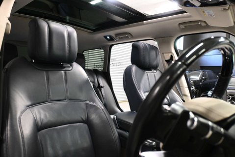 Land Rover Range Rover 4.4 Range Rover Vogue SE SDV8 Auto 4WD 5dr 32