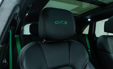Porsche Macan GTS 16