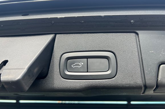 Volvo XC60 D4 MOMENTUM AWD AUTO 37