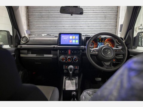 Suzuki Jimny Sierra ALLGrip SUV 1.5 Euro 6 (101 ps) 33