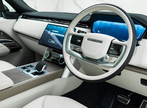 Land Rover Range Rover P530 First Edition 5