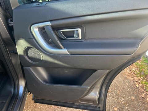 Land Rover Discovery Sport TD4 HSE 29