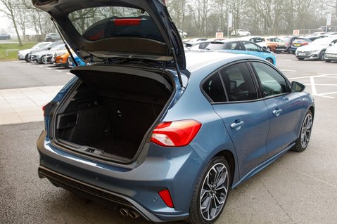 Ford Focus Focus 1.0 EcoBoost 125 ST-Line X 35