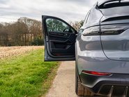 Porsche Cayenne 4.0T V8 TURBO GT 8