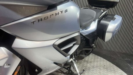 Triumph Trophy 1200 SE 2014 32K FULL LUGGAGE LONG MOT WARRANTY 1200CC 10