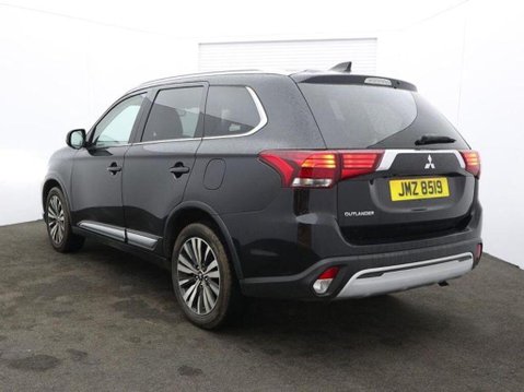 Mitsubishi Outlander EXCEED 2