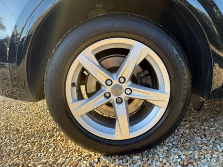 Audi Q5 2.0 TDI 40 Sport S Tronic quattro Euro 6 (s/s) 5dr 11