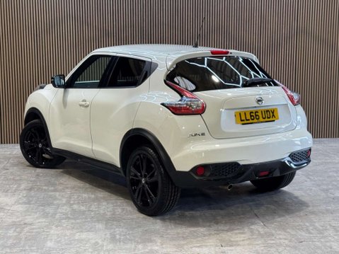 Nissan Juke 1.6 Juke N-Connecta CVT 5dr 30