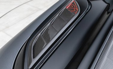 Land Rover Defender 110 V8 P525 URBAN XRS 39