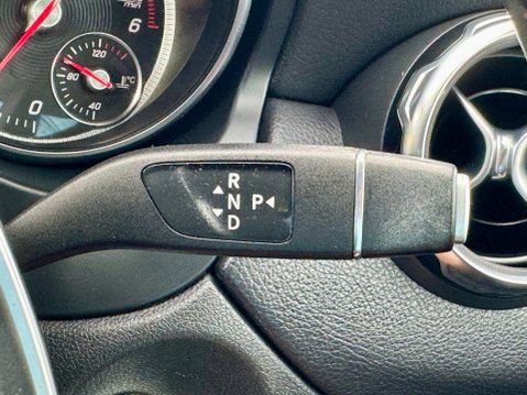Mercedes-Benz GLA Class GLA 220 D 4MATIC AMG LINE PREMIUM PLUS 30
