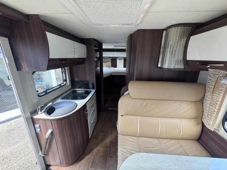 Burstner 747 Nexxo T690G 13