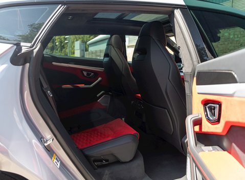 Lamborghini Urus 15