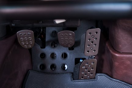 Porsche 911 Reimagined by Singer. The Jellore Commission 25