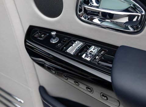 Rolls-Royce Phantom VIII EWB 14